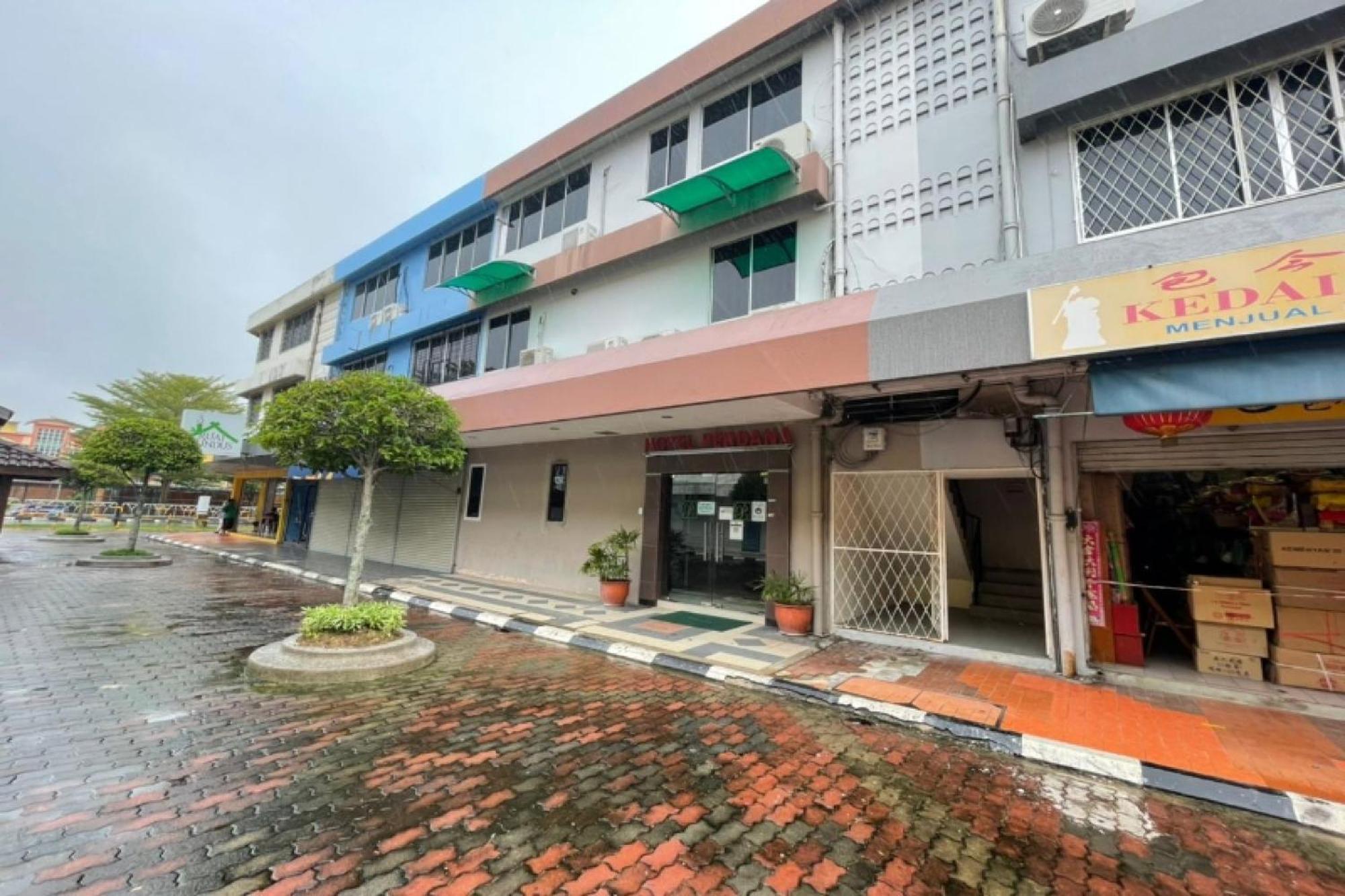 Oyo 90411 Perdana Hotel ลาบวน ภายนอก รูปภาพ