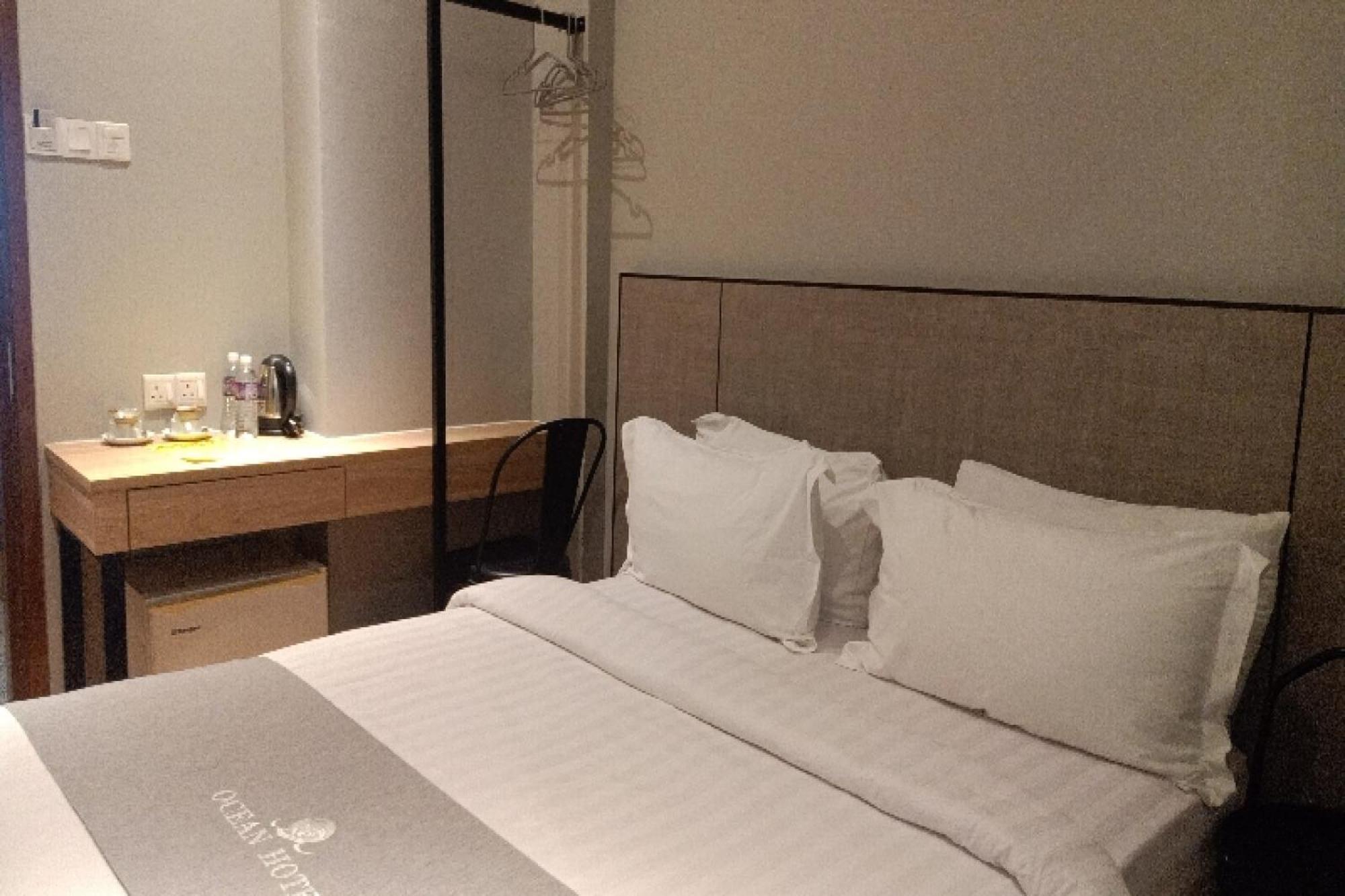 Oyo 90411 Perdana Hotel ลาบวน ภายนอก รูปภาพ